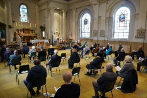 2021-04-11 H Petrus Banden Overschie onttrekking eredienst (35) (1)