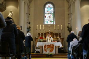 2021-04-11 H Petrus Banden Overschie onttrekking eredienst (70)